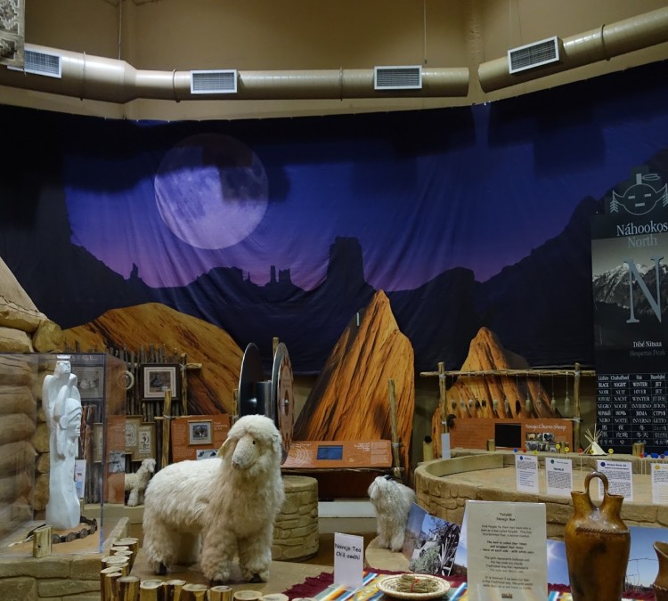explore-navajo-museum-photo